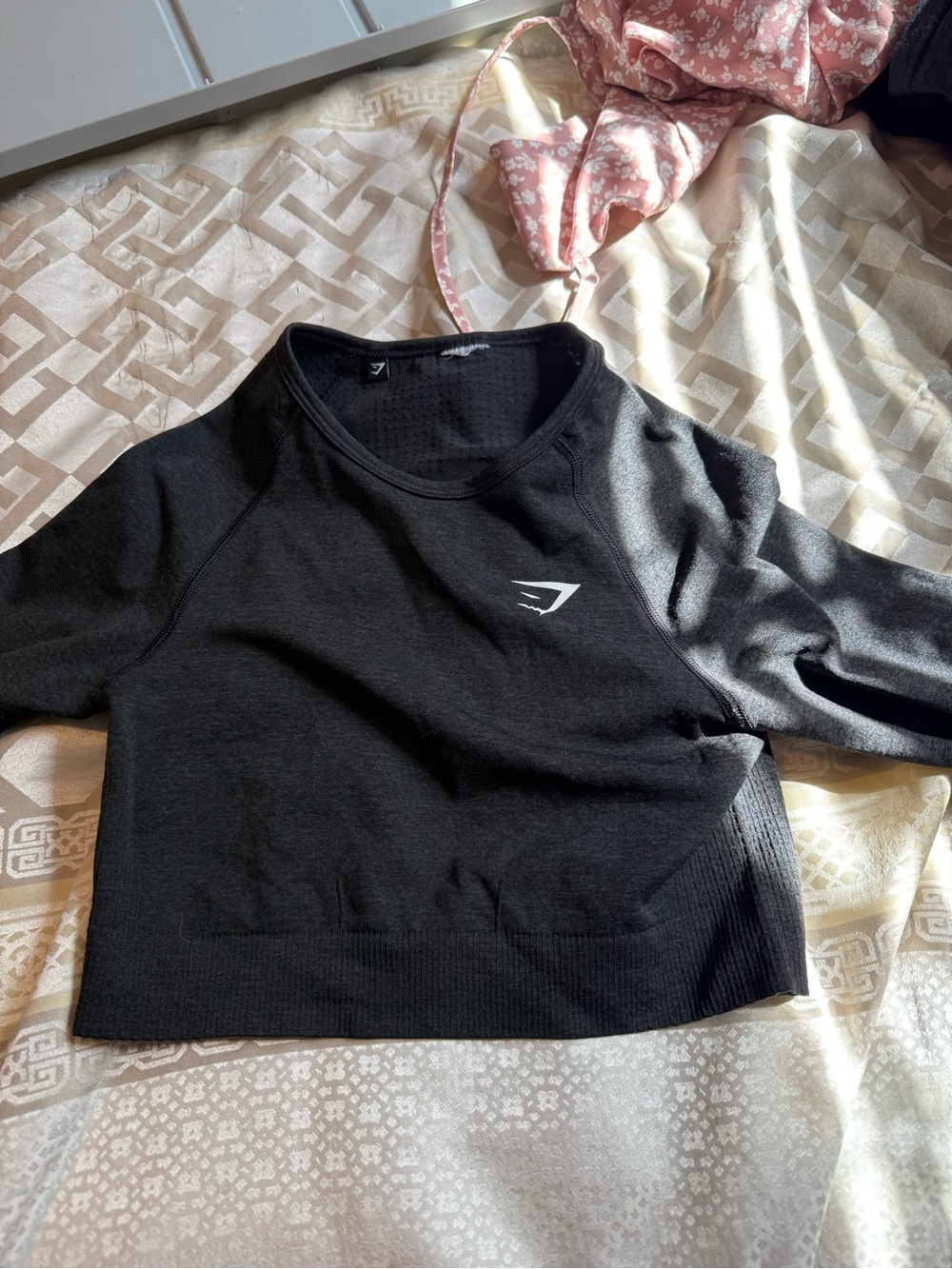 Gymshark Black Cropped Crewneck Performance Sweatshirt